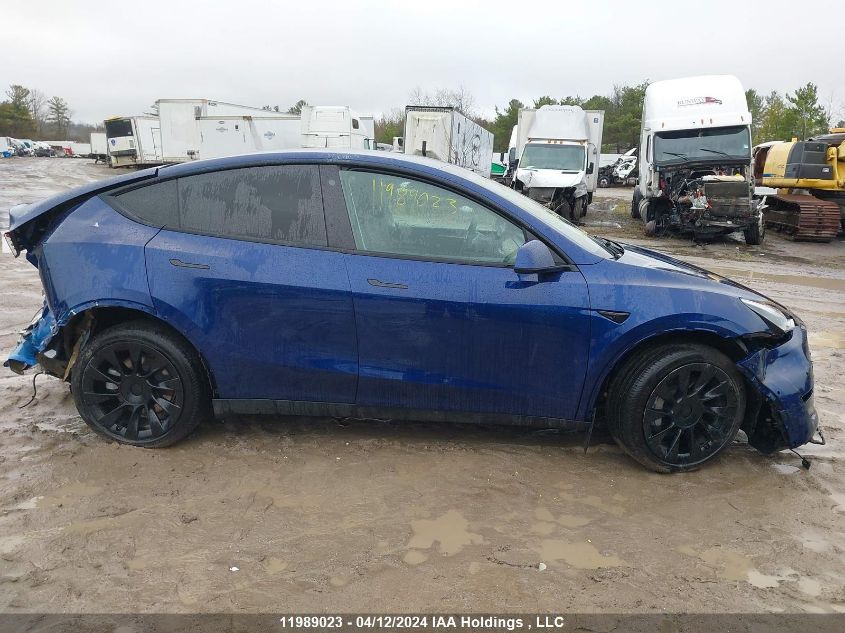 2022 Tesla Model Y VIN: 7SAYGDEE0NF576337 Lot: 11989023