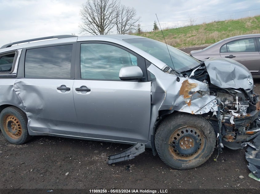 2013 Toyota Sienna V6 7 Passenger VIN: 5TDZK3DC5DS347558 Lot: 11989258