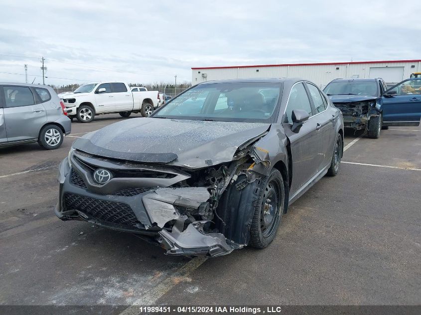 2018 Toyota Camry L/Le/Xle/Se/Xse VIN: 4T1B11HK8JU106820 Lot: 11989451