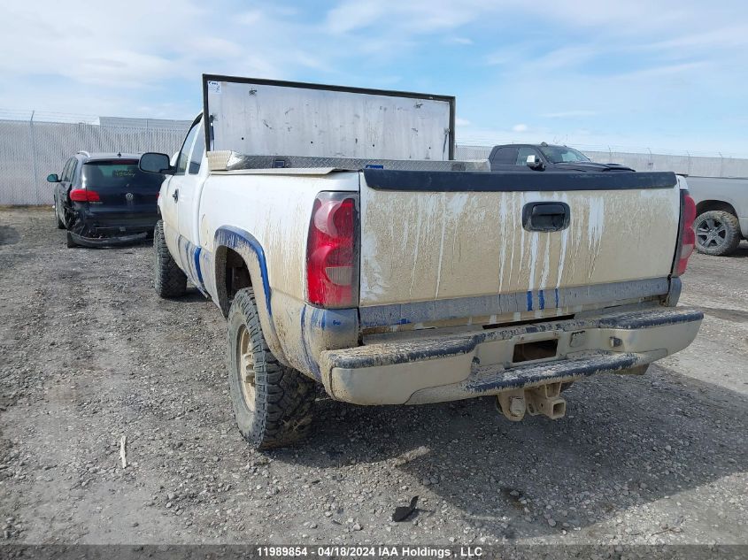 2005 Chevrolet Silverado K2500 Heavy Duty VIN: 1GCHK29U45E326733 Lot: 11989854