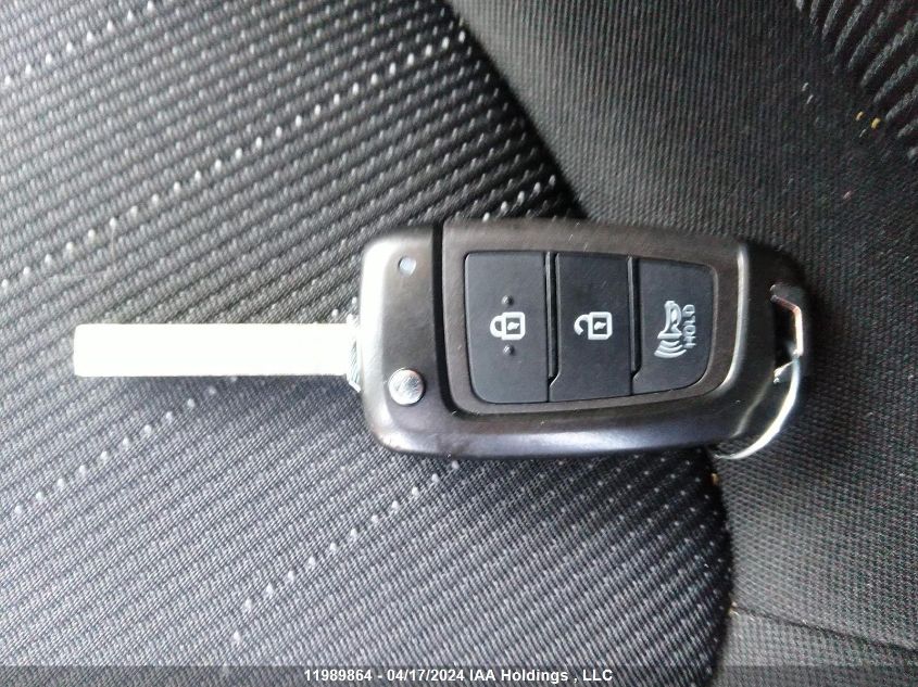 2024 Hyundai Venue Essential With Two-Tone VIN: KMHRB8A3XRU287521 Lot: 11989864