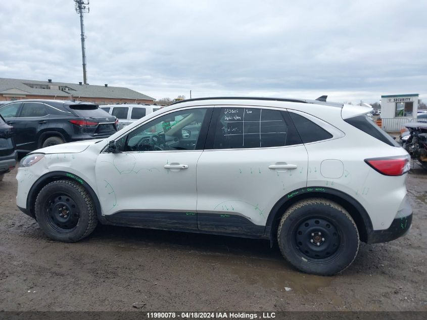 2020 Ford Escape Titanium VIN: 1FMCU9J95LUA16836 Lot: 44045024