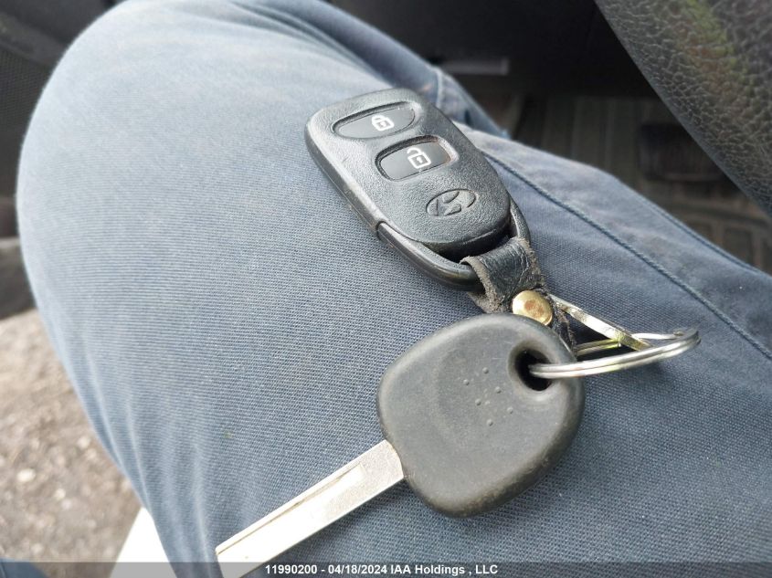 2016 Hyundai Accent Gl VIN: KMHCT5AE9GU240996 Lot: 39227095