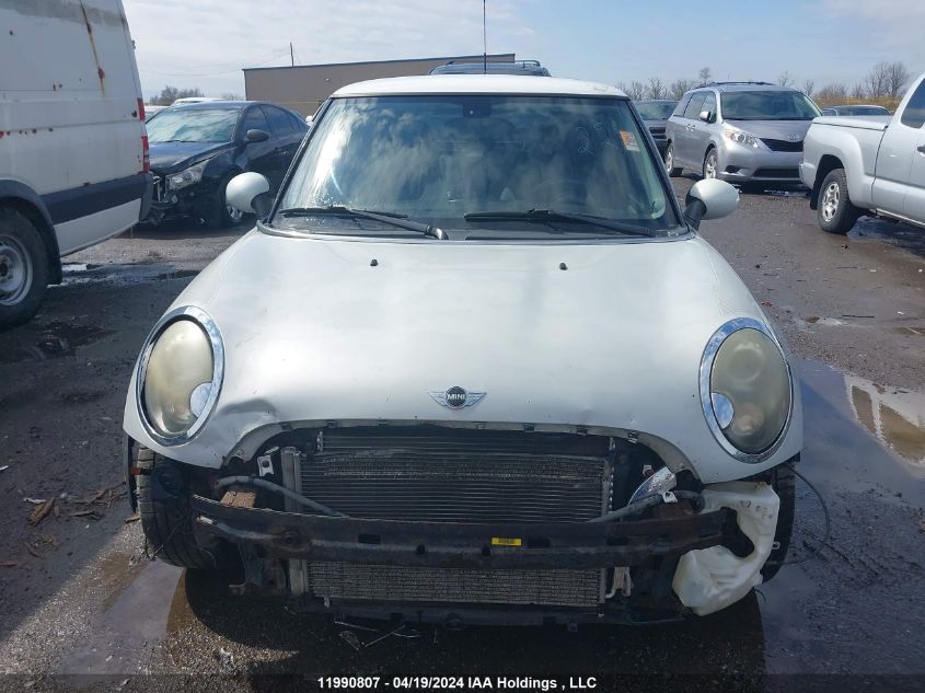 2010 Mini Cooper VIN: WMWMF3C54ATZ65045 Lot: 11990807