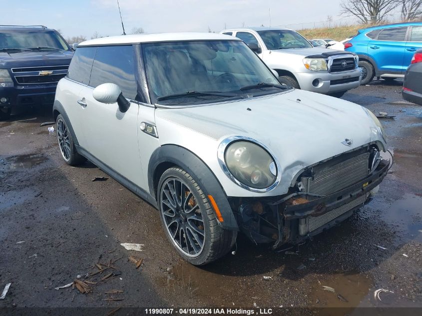 2010 Mini Cooper VIN: WMWMF3C54ATZ65045 Lot: 11990807