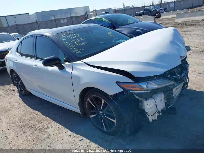 2019 Toyota Camry Xse VIN: 4T1B61HK6KU242608 Lot: 11992045