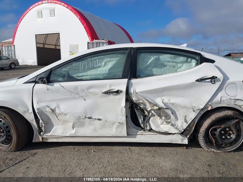 2014 Hyundai Elantra Gl VIN: 5NPDH4AE5EH472152 Lot: 11992105