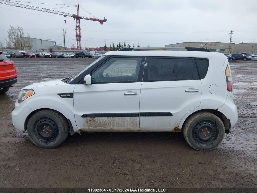 2011 Kia Soul +/!/Sport VIN: KNDJT2A20B7706340 Lot: 11992304