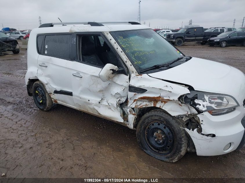 2011 Kia Soul +/!/Sport VIN: KNDJT2A20B7706340 Lot: 11992304