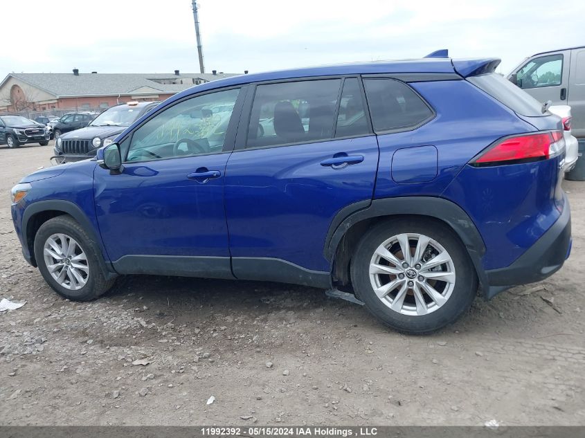 2022 Toyota Corolla Cross Le VIN: 7MUCAAAG3NV020734 Lot: 11992392