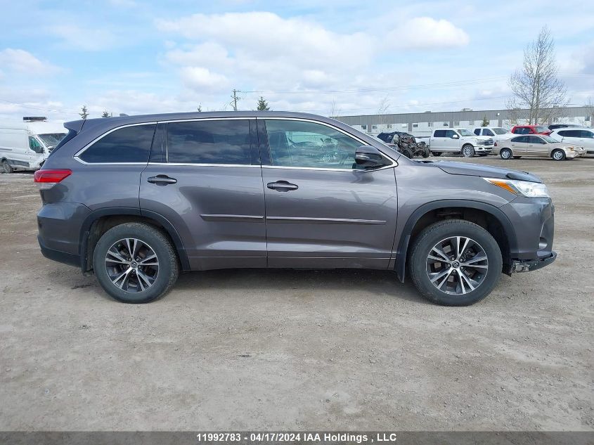 2018 Toyota Highlander Le/Le Plus VIN: 5TDBZRFH7JS830134 Lot: 11992783
