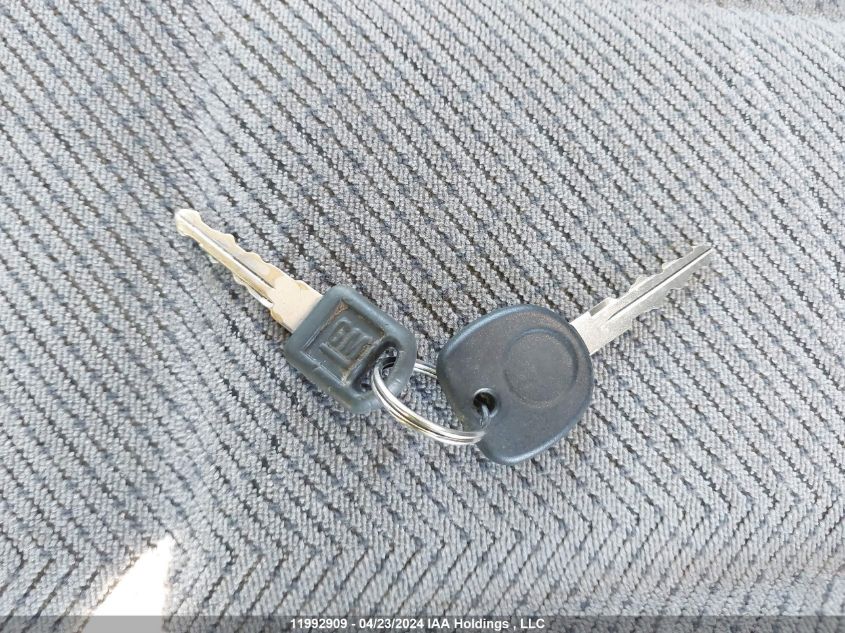 1998 Chevrolet Gmt-400 C1500 VIN: 1GCEC19W2WE209312 Lot: 11992909