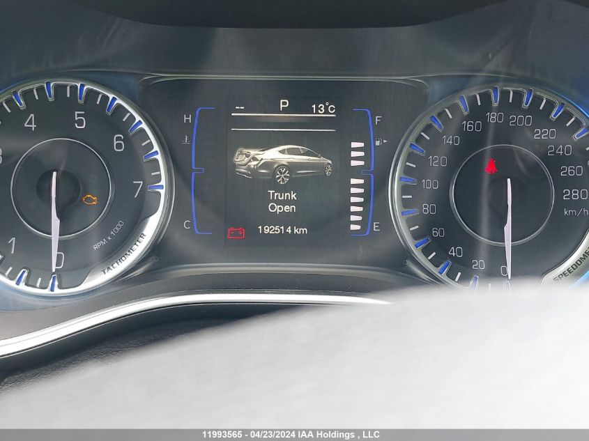 2015 Chrysler 200 Limited VIN: 1C3CCCAB8FN513051 Lot: 11993565