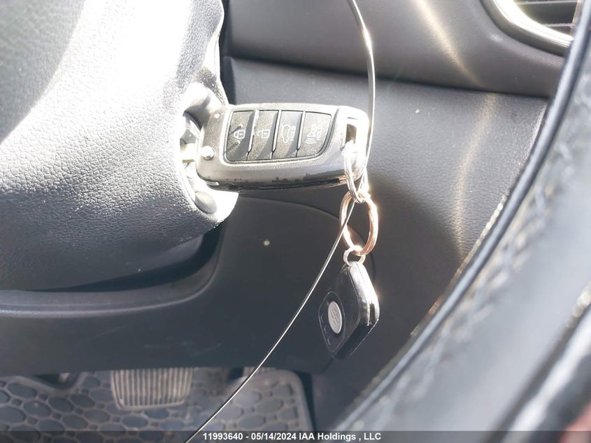 2019 Hyundai Santa Fe VIN: 5NMS23AD8KH112490 Lot: 11993640