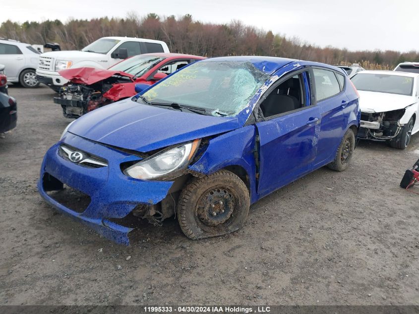 2013 Hyundai Accent VIN: KMHCT5AE3DU132823 Lot: 11995333