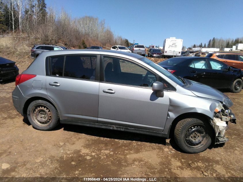 2009 Nissan Versa 1.8S VIN: 3N1BC13E59L374796 Lot: 11995649