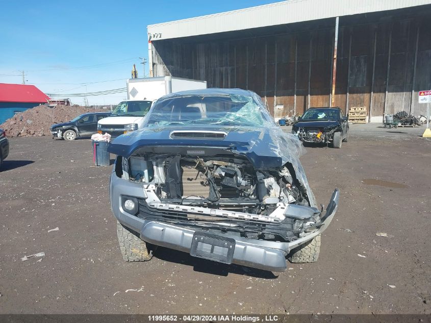 2017 Toyota Tacoma Sr5/Trd Off Road/Trd Sport VIN: 5TFDZ5BN2HX025398 Lot: 11995652