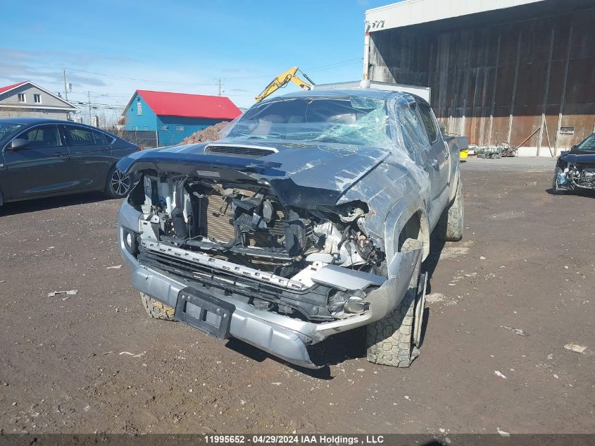 2017 Toyota Tacoma Sr5/Trd Off Road/Trd Sport VIN: 5TFDZ5BN2HX025398 Lot: 11995652