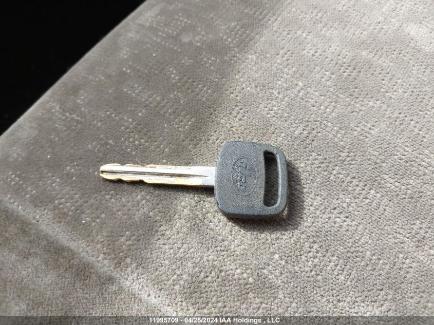 2003 Toyota Corolla Ce/Le/Sport VIN: 2T1BR32E23C738868 Lot: 11995709