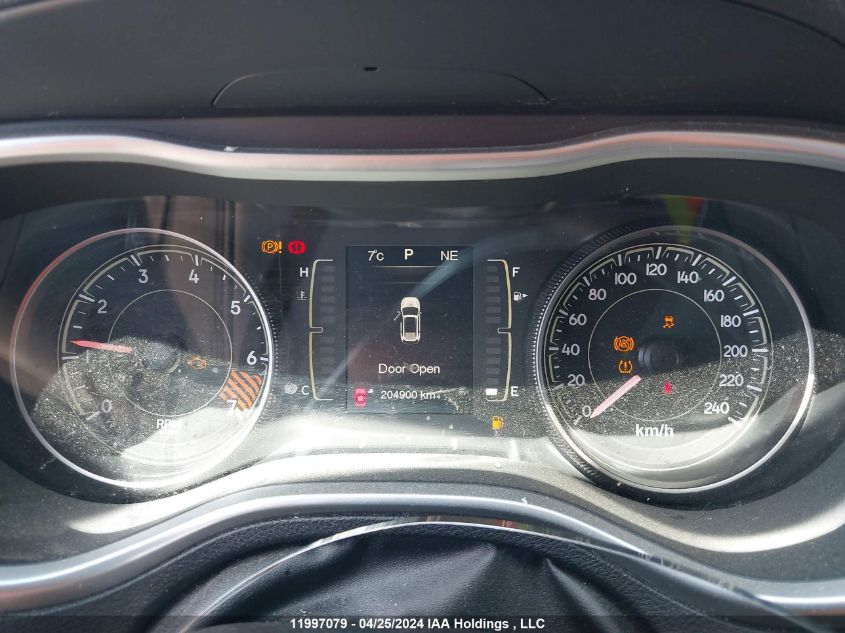 2014 Jeep Cherokee Latitude VIN: 1C4PJLCB0EW113932 Lot: 11997079