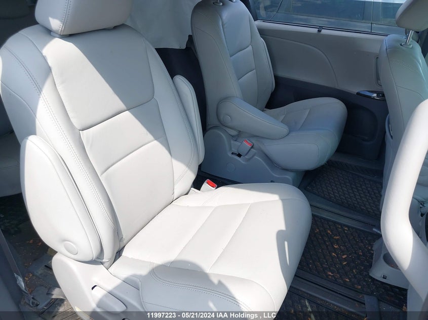 2020 Toyota Sienna VIN: 5TDDZ3DC7LS229600 Lot: 11997223