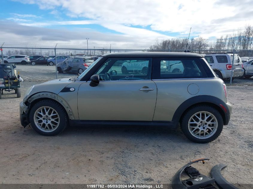 2007 Mini Cooper Hardtop VIN: WMWMF33577TL68951 Lot: 11997782