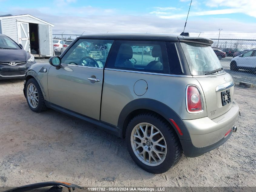 2007 Mini Cooper Hardtop VIN: WMWMF33577TL68951 Lot: 11997782