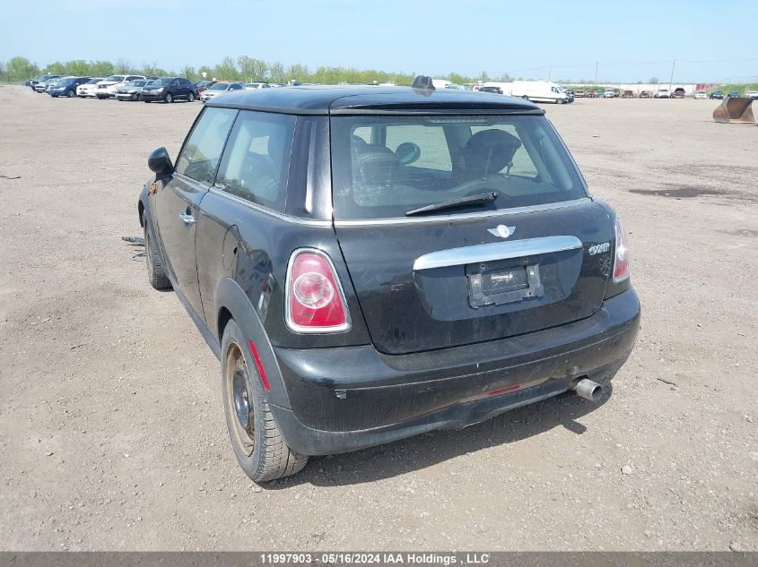 2012 Mini Cooper Hardtop VIN: WMWSU3C52CT256825 Lot: 11997903