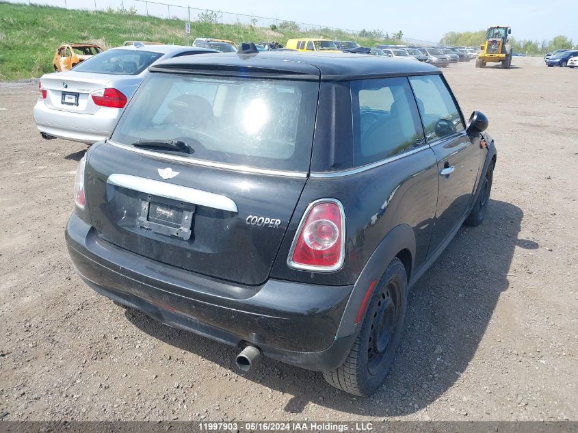 2012 Mini Cooper Hardtop VIN: WMWSU3C52CT256825 Lot: 11997903