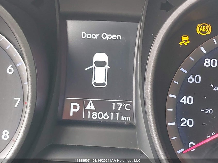 2015 Hyundai Santa Fe Sport 2.4 Premium VIN: 5XYZUDLB4FG246553 Lot: 11998507