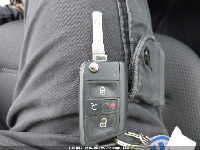 2018 Volkswagen Golf VIN: 3VWG17AU2JM271014 Lot: 11998552