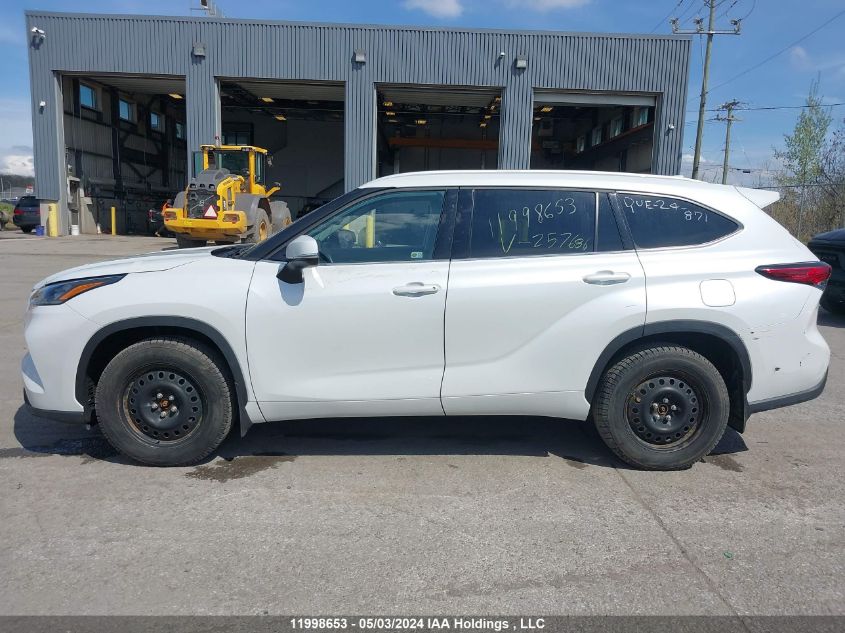 2022 Toyota Highlander Xle VIN: 5TDGZRBH8NS257696 Lot: 11998653