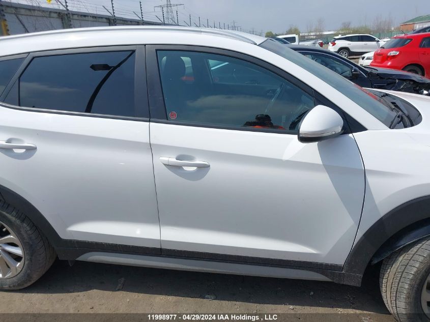 2017 Hyundai Tucson Limited/Sport And Eco/Se VIN: KM8J33A44HU552695 Lot: 11998977