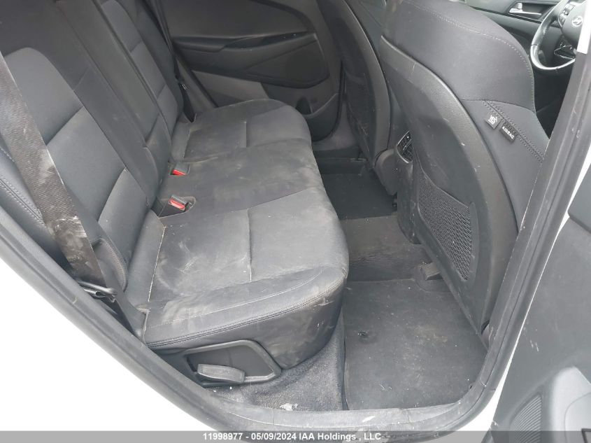 2017 Hyundai Tucson Limited/Sport And Eco/Se VIN: KM8J33A44HU552695 Lot: 11998977