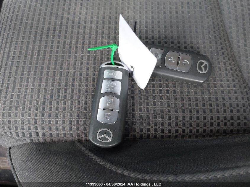 2018 Mazda 3 Touring VIN: JM1BN1V73J1186134 Lot: 11999063