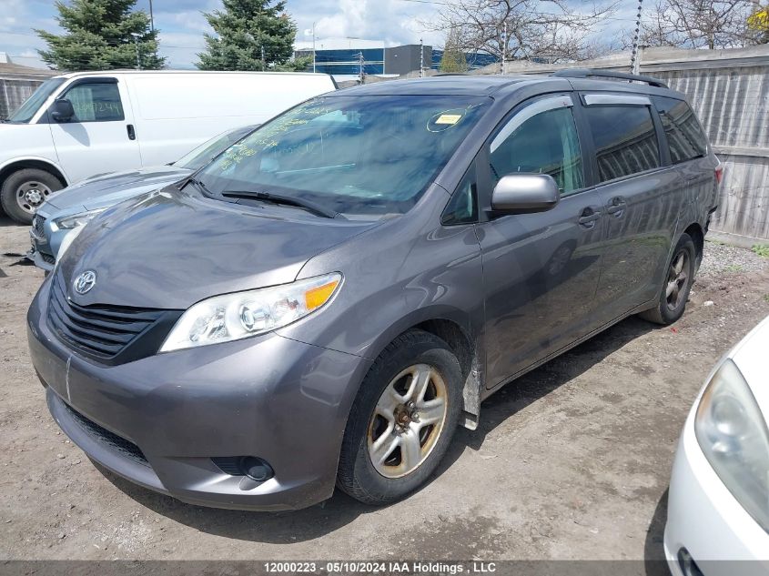 2017 Toyota Sienna 7 Passenger VIN: 5TDZZ3DC9HS818306 Lot: 12000223