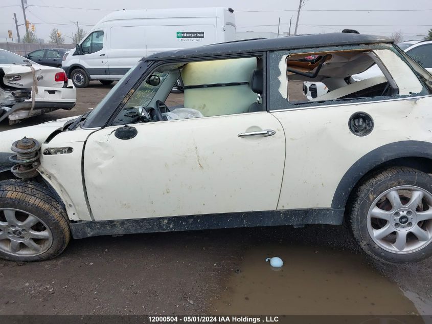 2006 Mini Cooper Hardtop VIN: WMWRC33536TK17859 Lot: 12000504