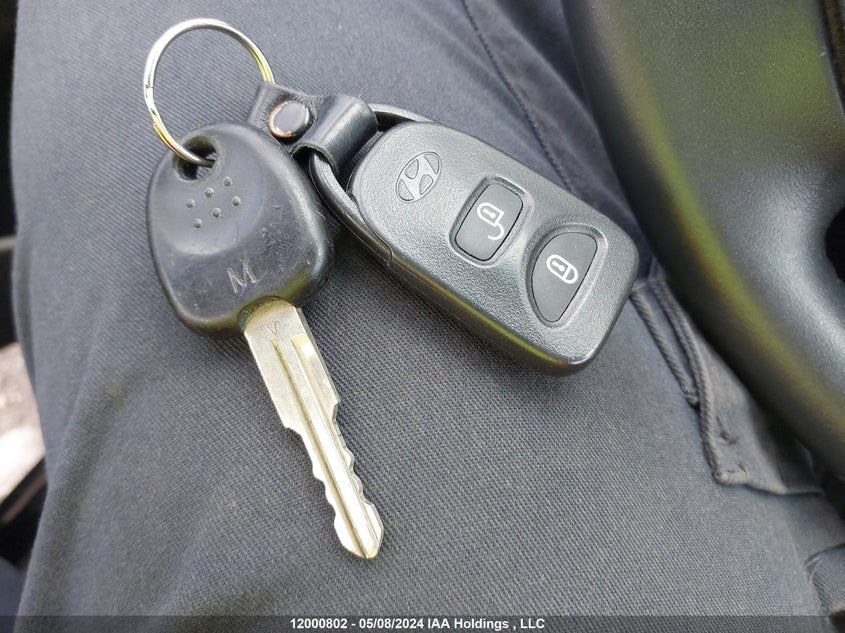 2008 Hyundai Accent Gs VIN: KMHCN35C88U085351 Lot: 12000802