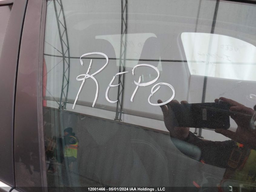 2015 Jeep Cherokee Latitude VIN: 1C4PJMCS2FW689058 Lot: 12001466