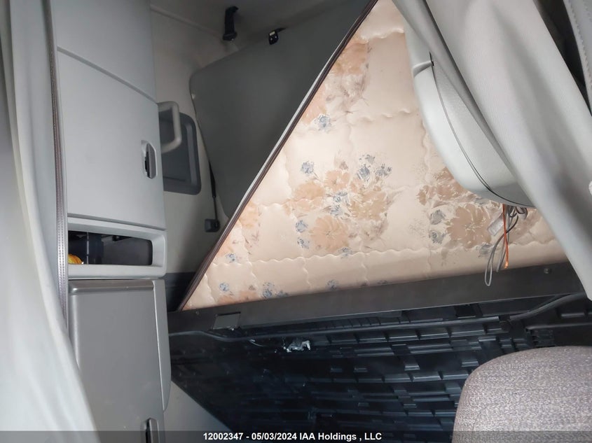 2019 Volvo Vnl VIN: 4V4NC9EH4KN904783 Lot: 12002347