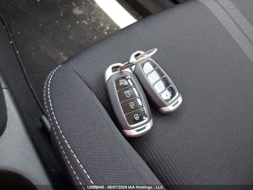 2023 Hyundai Venue Sel/Limited VIN: KMHRC8A30PU252660 Lot: 12003840