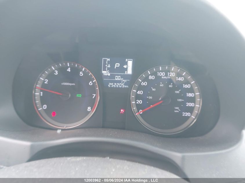 2015 Hyundai Accent VIN: KMHCT4AE8FU828042 Lot: 12003962