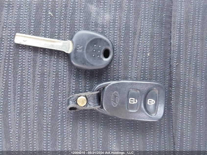 2016 Hyundai Accent Gl VIN: KMHCT5AE4GU241005 Lot: 12004010