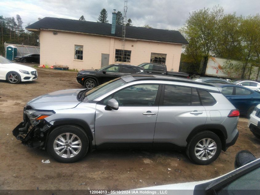 2022 Toyota Corolla Cross Le VIN: 7MUBAABG1NV022377 Lot: 12004013