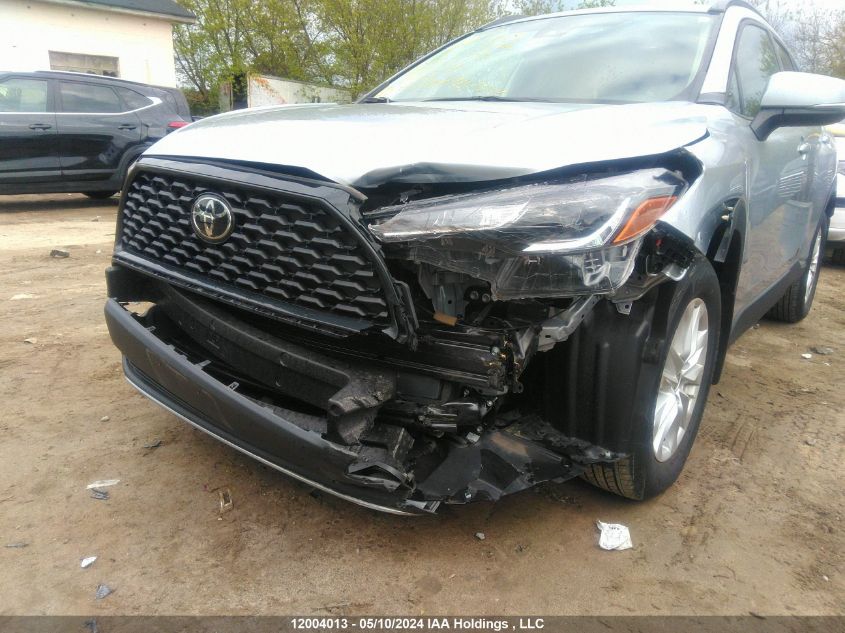 2022 Toyota Corolla Cross Le VIN: 7MUBAABG1NV022377 Lot: 12004013