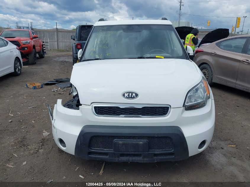 2010 Kia Soul +/!/Sport VIN: KNDJT2A24A7060895 Lot: 12004425