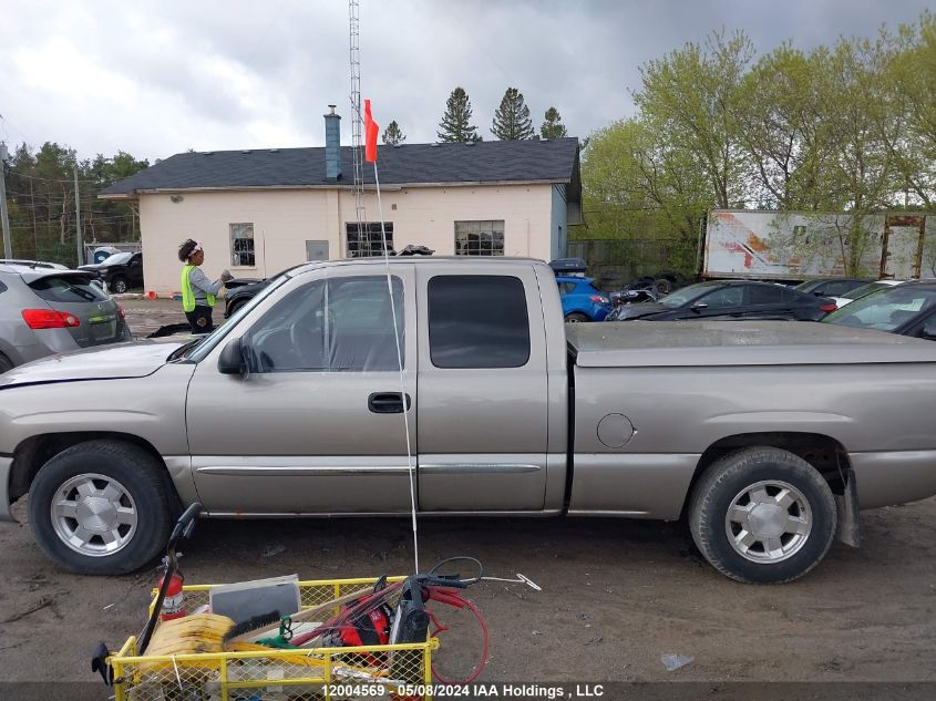 2003 GMC Sierra 1500 VIN: 2GTEC19VX31223155 Lot: 12004569