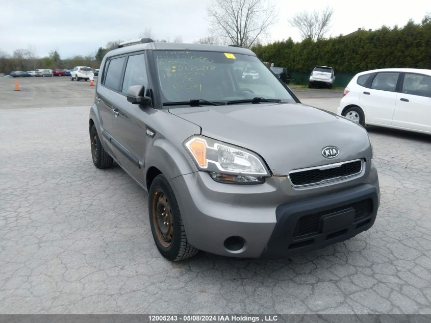 2011 Kia Soul VIN: KNDJT2A2XB7203298 Lot: 12005243