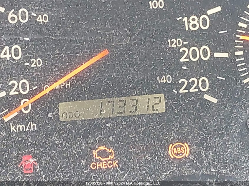 2001 Lexus Es 300 VIN: JT8BF28G610323201 Lot: 12005320