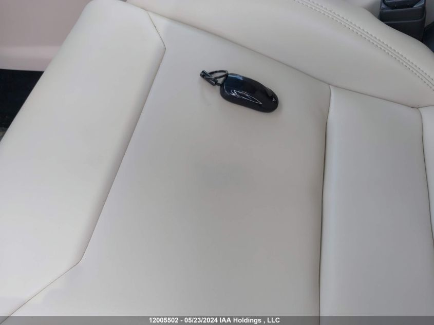 2018 Tesla Model X 100D/75D/P100D VIN: 5YJXCDE2XJF099811 Lot: 12005502